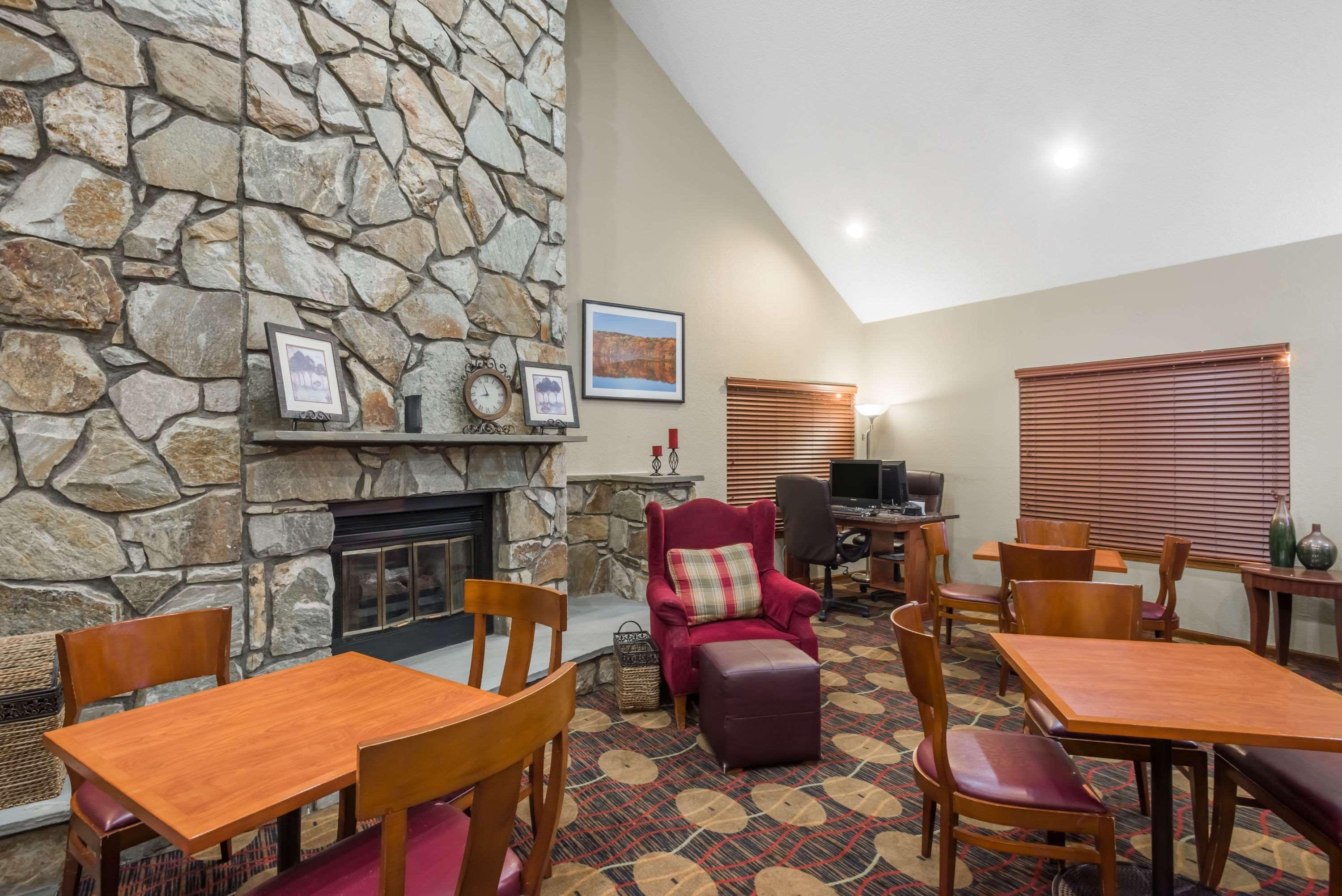 Best Western Fishkill Inn & Suites מראה חיצוני תמונה