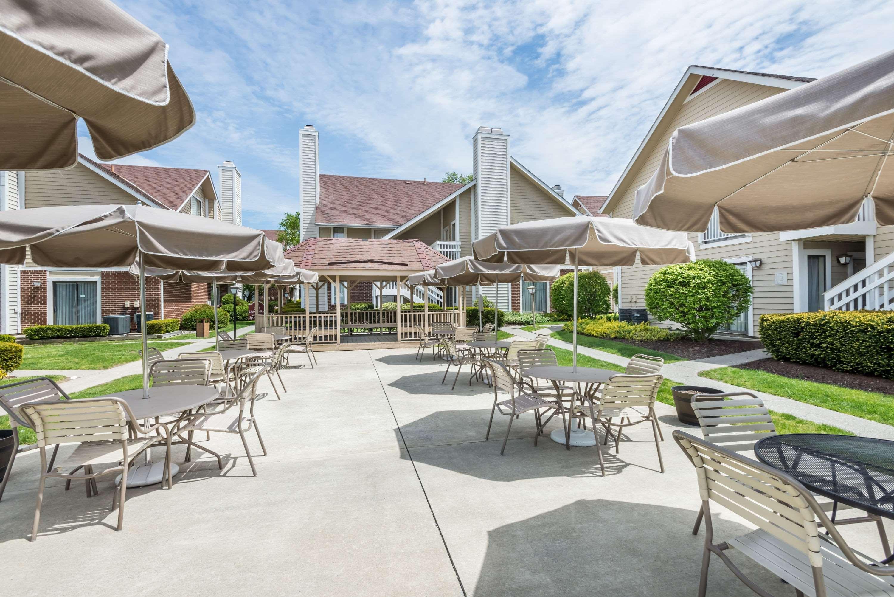 Best Western Fishkill Inn & Suites מראה חיצוני תמונה