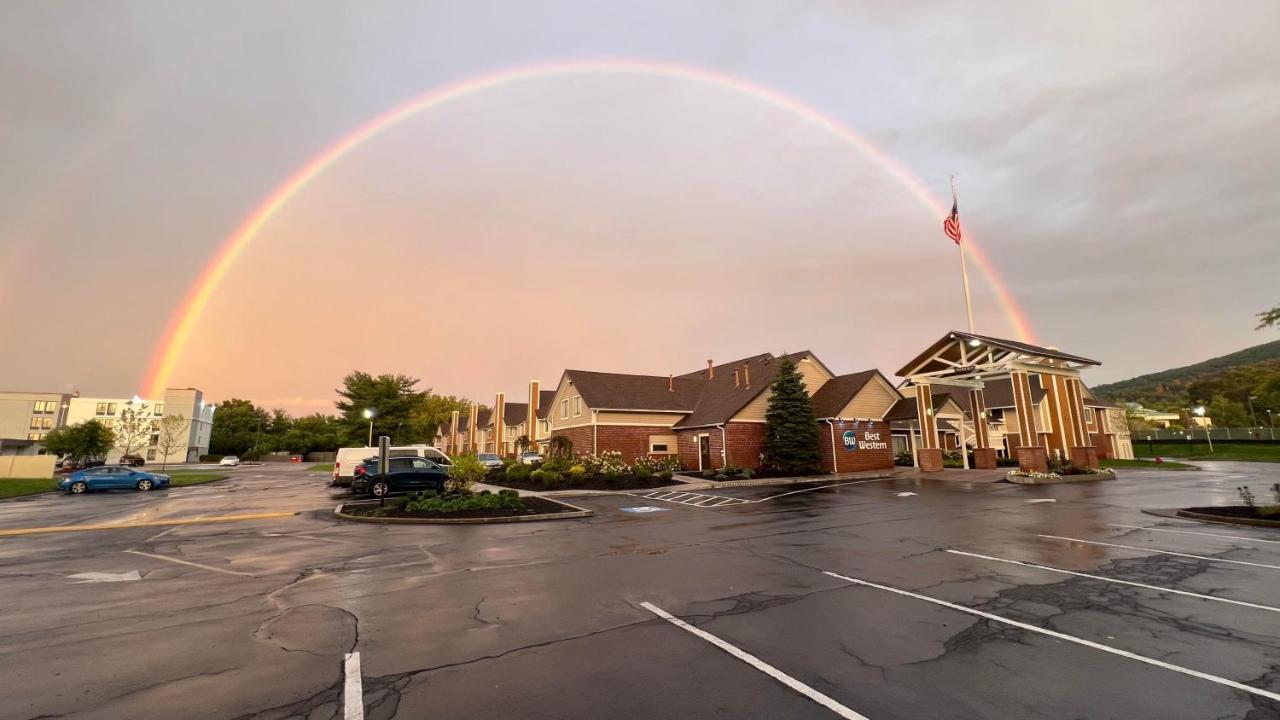 Best Western Fishkill Inn & Suites מראה חיצוני תמונה