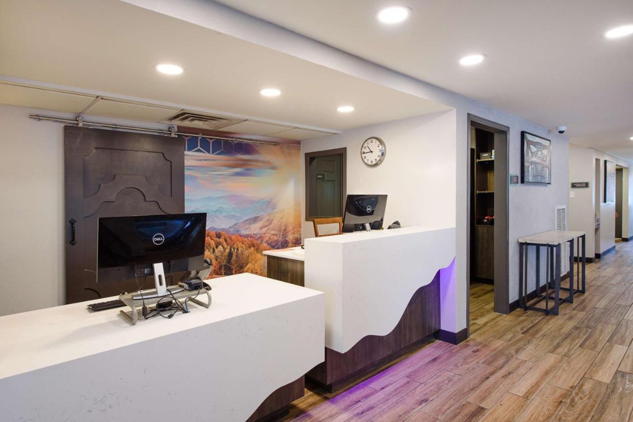 Best Western Fishkill Inn & Suites מראה חיצוני תמונה