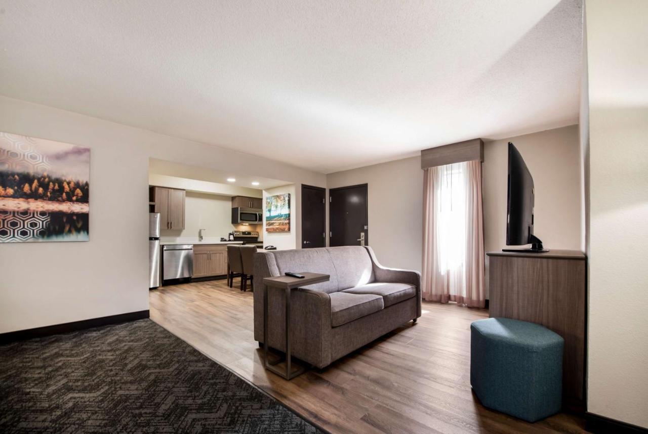 Best Western Fishkill Inn & Suites מראה חיצוני תמונה